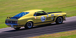 racing-mustang