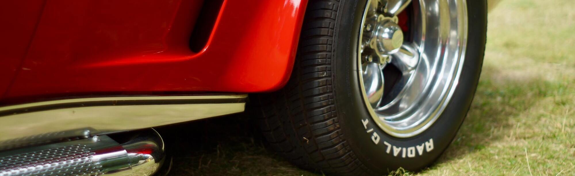 Red C3 Corvette radial tire and sidepipe